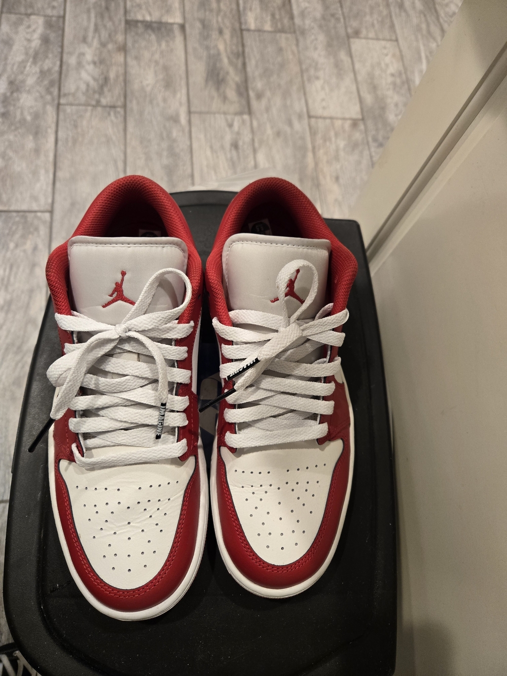Nike Jordan's Low-Top Sneakers in White and Red 9.5 Size Lightly Used